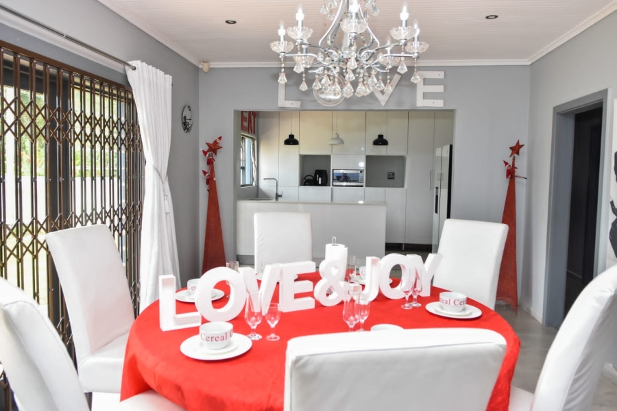 4 Bedroom Property for Sale in Abbotsford Eastern Cape